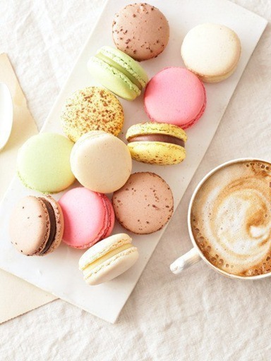 Французское разноцветное печенье "Macarons"